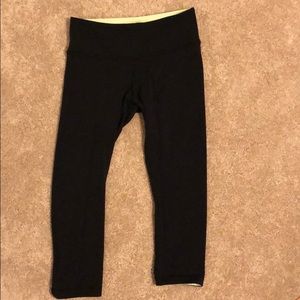 Reversible lululemon leggings (yellow/black)
